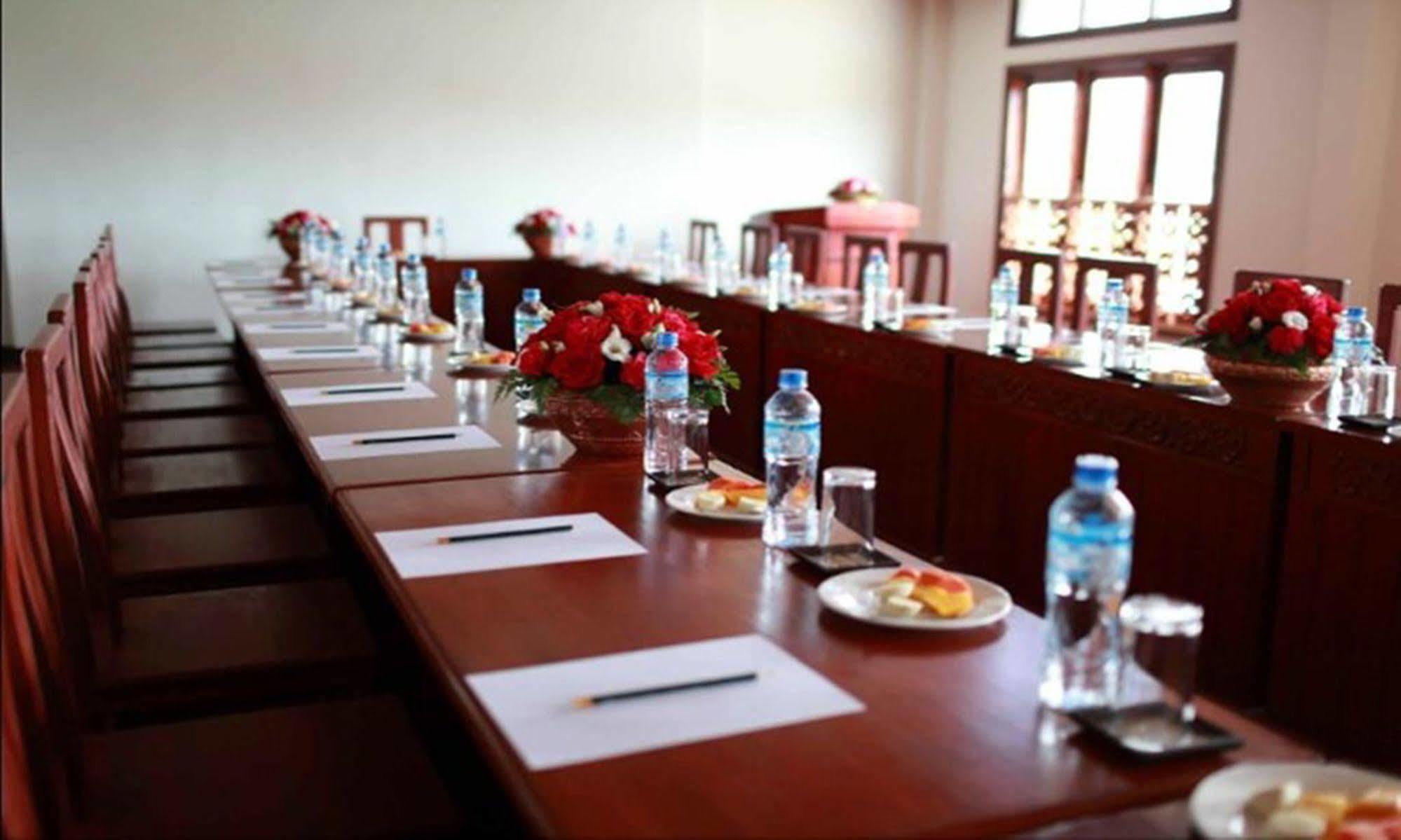 Vansana Luang Prabang Hotel Экстерьер фото